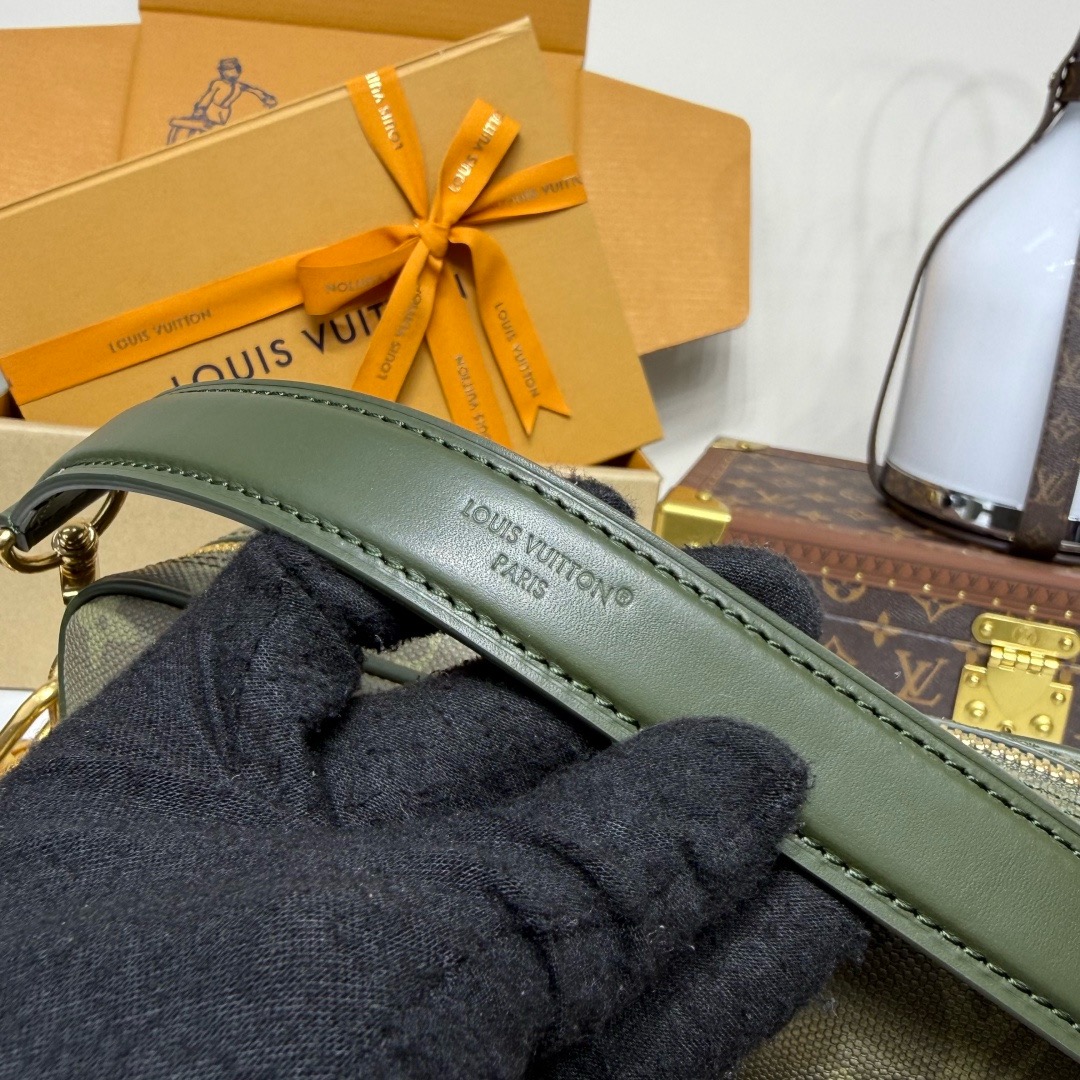 2026124173311996 270